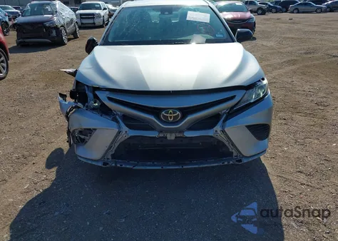 2020 Toyota Camry Se Nightshade Edition z USA, uszkodzony, nr VIN 4T1G11AK2LU334217